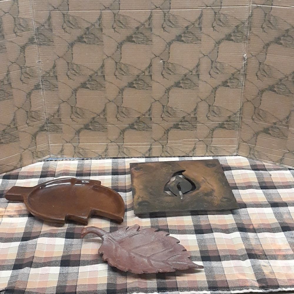 Fall bundle of 2 iron leaf trivets, leaf dish, leaf swag, basket pumpkins,floral - Picture 2 of 15
